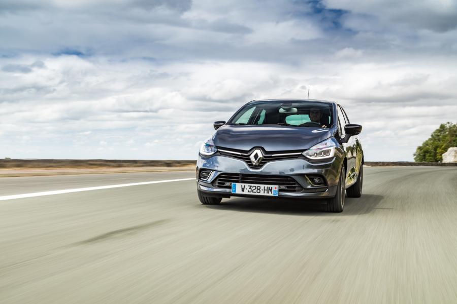  Renault Clio 2016 года  (фото 53 из 80)